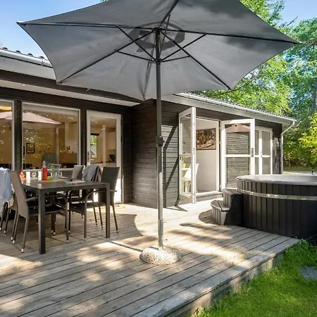 Дом отдыха Stunning In Ebeltoft With Kitchen *