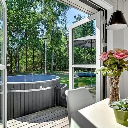 別荘 Stunning In Ebeltoft With Kitchen